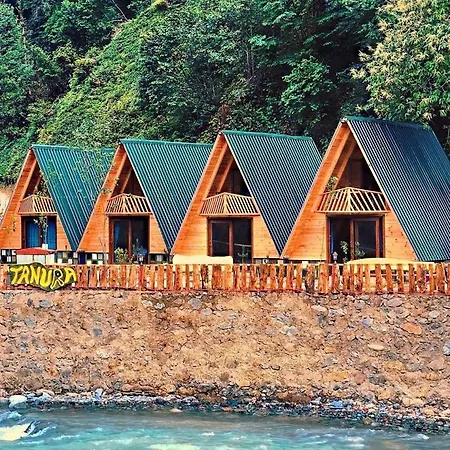 Tanura Hotel 3*