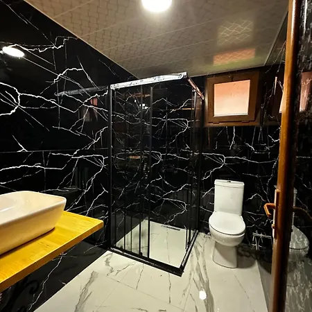 Hotel Tanura